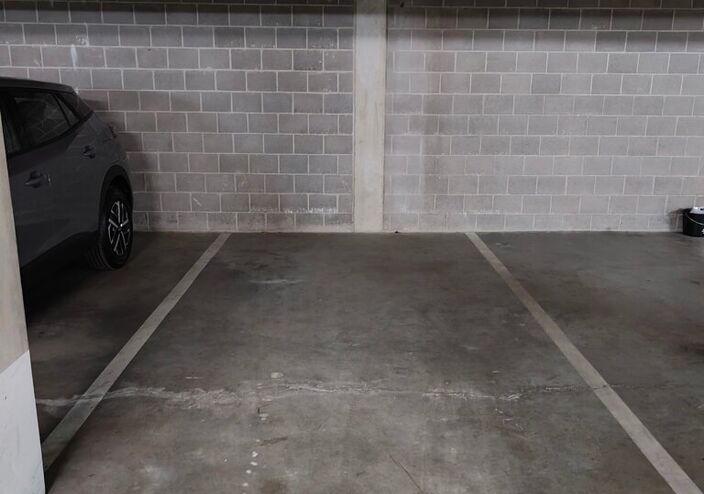 Binnenstaanplaats te huur in Opwijk