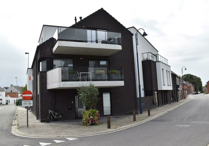 Gelijkvloerse verd. + tuin te huur in Buggenhout Opstal