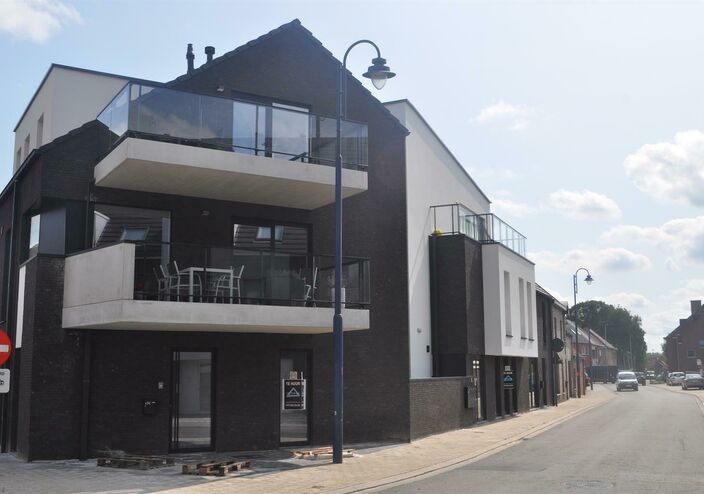 Gelijkvloerse verdieping te huur in Buggenhout Opstal