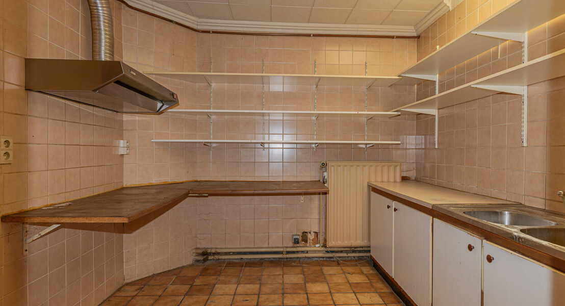 Gebouw voor gemengd gebruik te koop in Opwijk