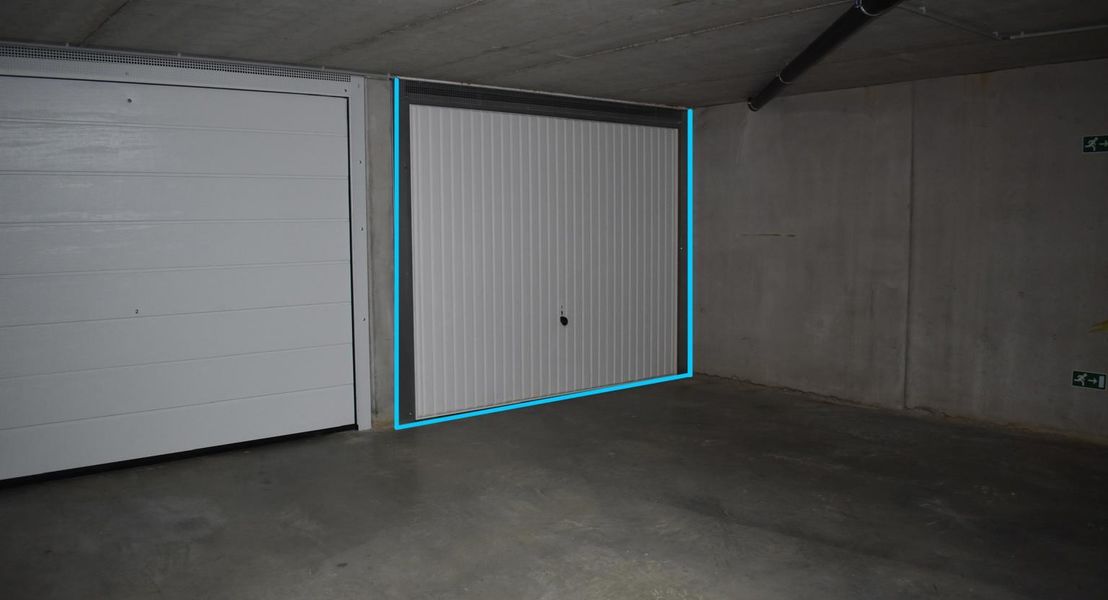 Gesloten garagebox te koop in Opwijk