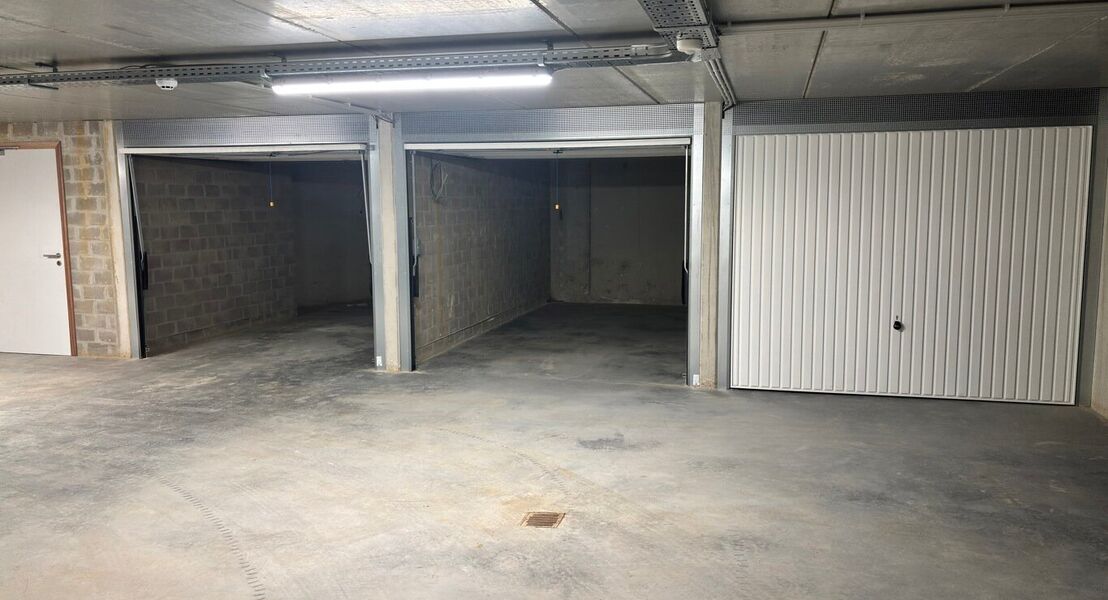 Gesloten garagebox te koop in Opwijk