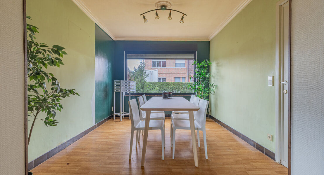 Op te frissen woning te koop in Opwijk