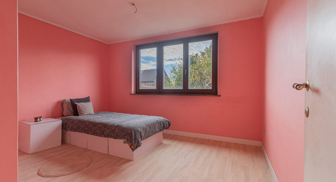 Op te frissen woning te koop in Opwijk