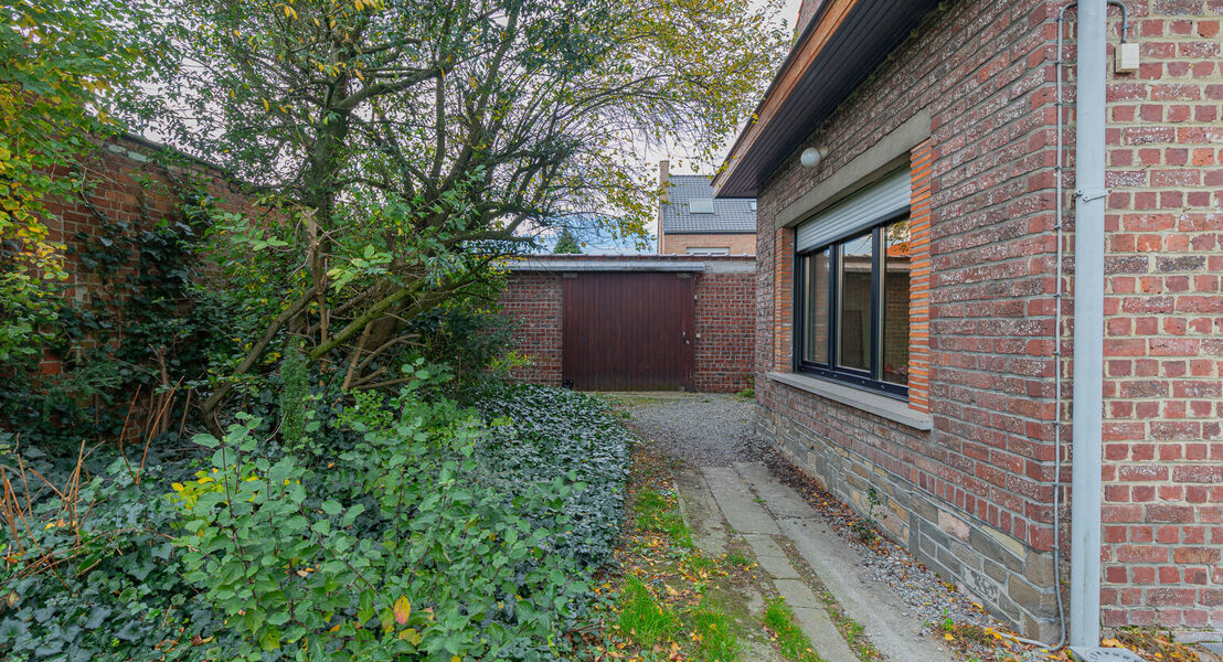 Op te frissen woning te koop in Opwijk