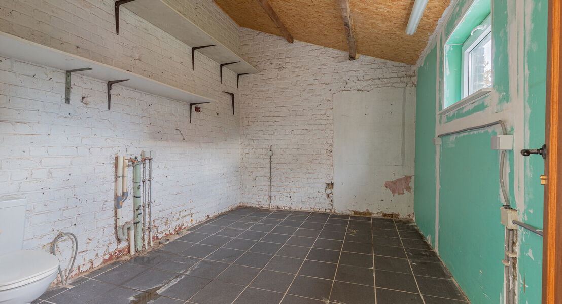 Op te frissen woning te koop in Opwijk